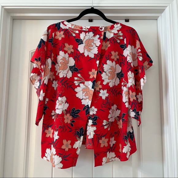ZARA BASIC Women’s Blouse. Kimono Sleeve/Split Back. Size XS. Red Floral. - Picture 3 of 8